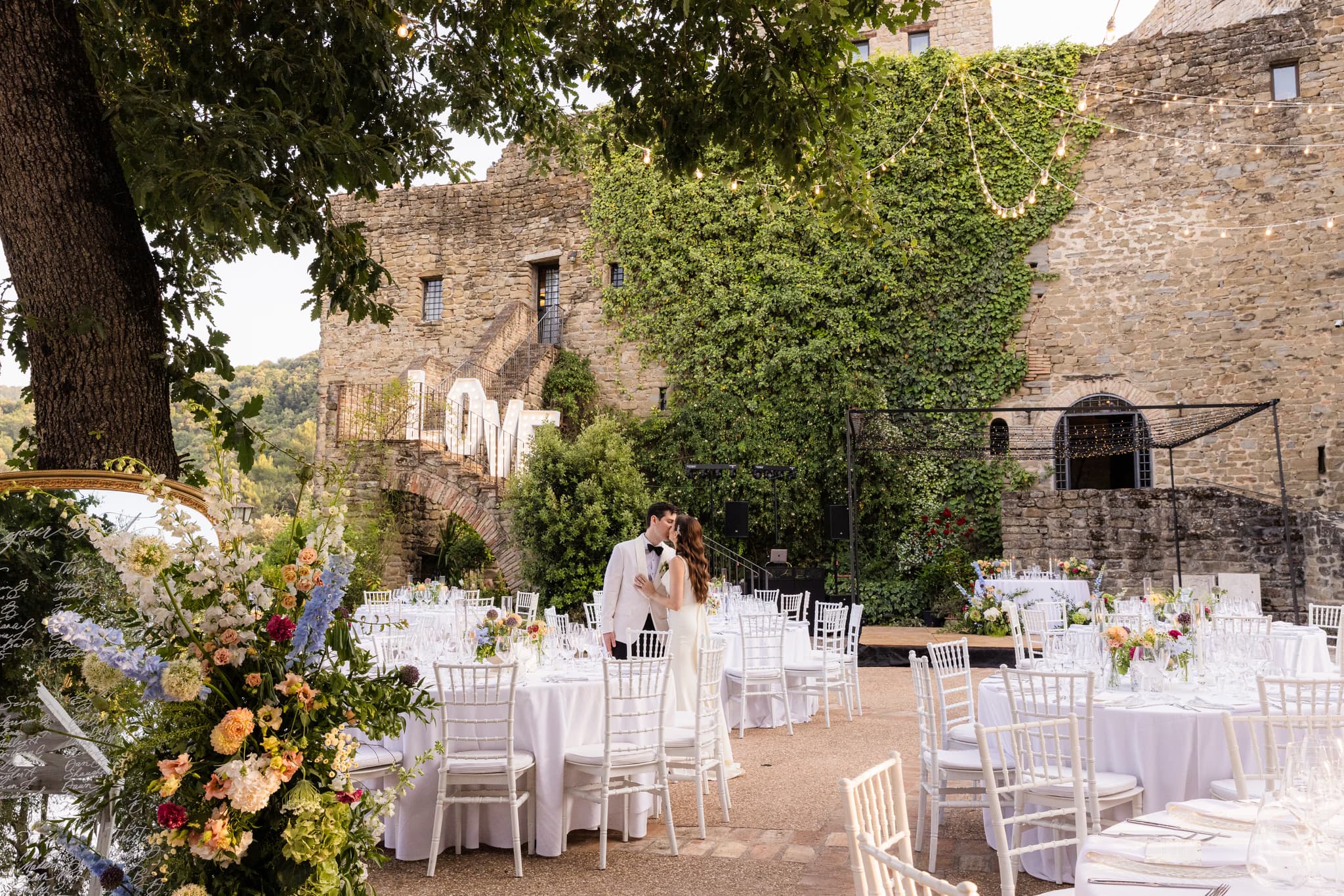 Wedding at Castello Rosciano in Umbria